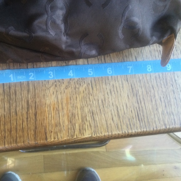 Chanel Bag ( not handbag) - Picture 7 of 9